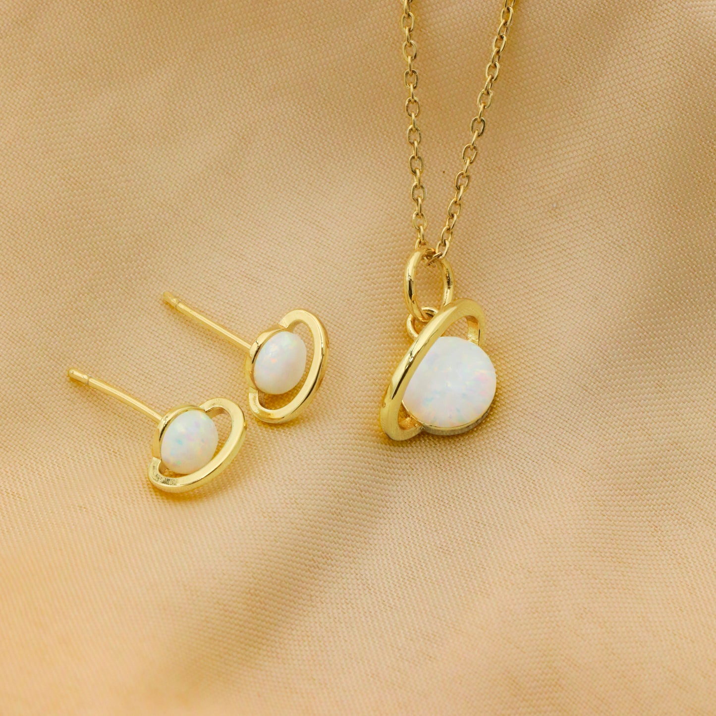 Opal Saturn Set